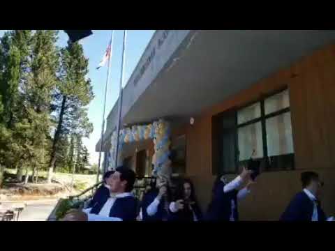 სიქთარვის საჯარო სკოლის დირექტორი მე-12 კლასელებს დაემშვიდობა